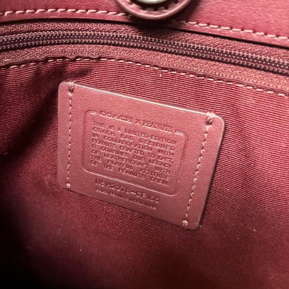 Authentic Coach x Peanuts Snoopy City Tote in Signature Canvas 2022 Release - Picture 3 of 4